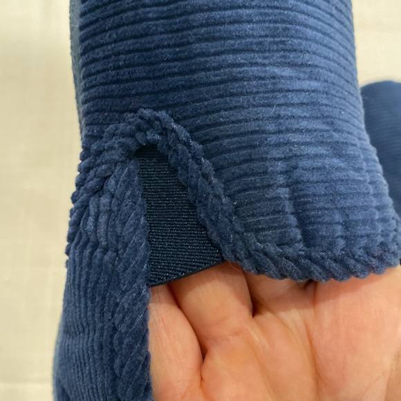 New Foamthreads Navy corduroy slippers  red rubber sole for little boys Sz 13 - Picture 6 of 16